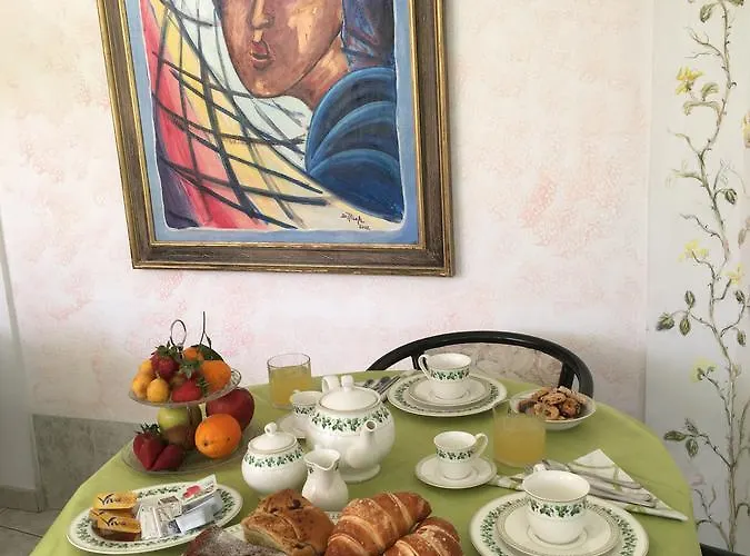 Hotell La Rondinella 2*